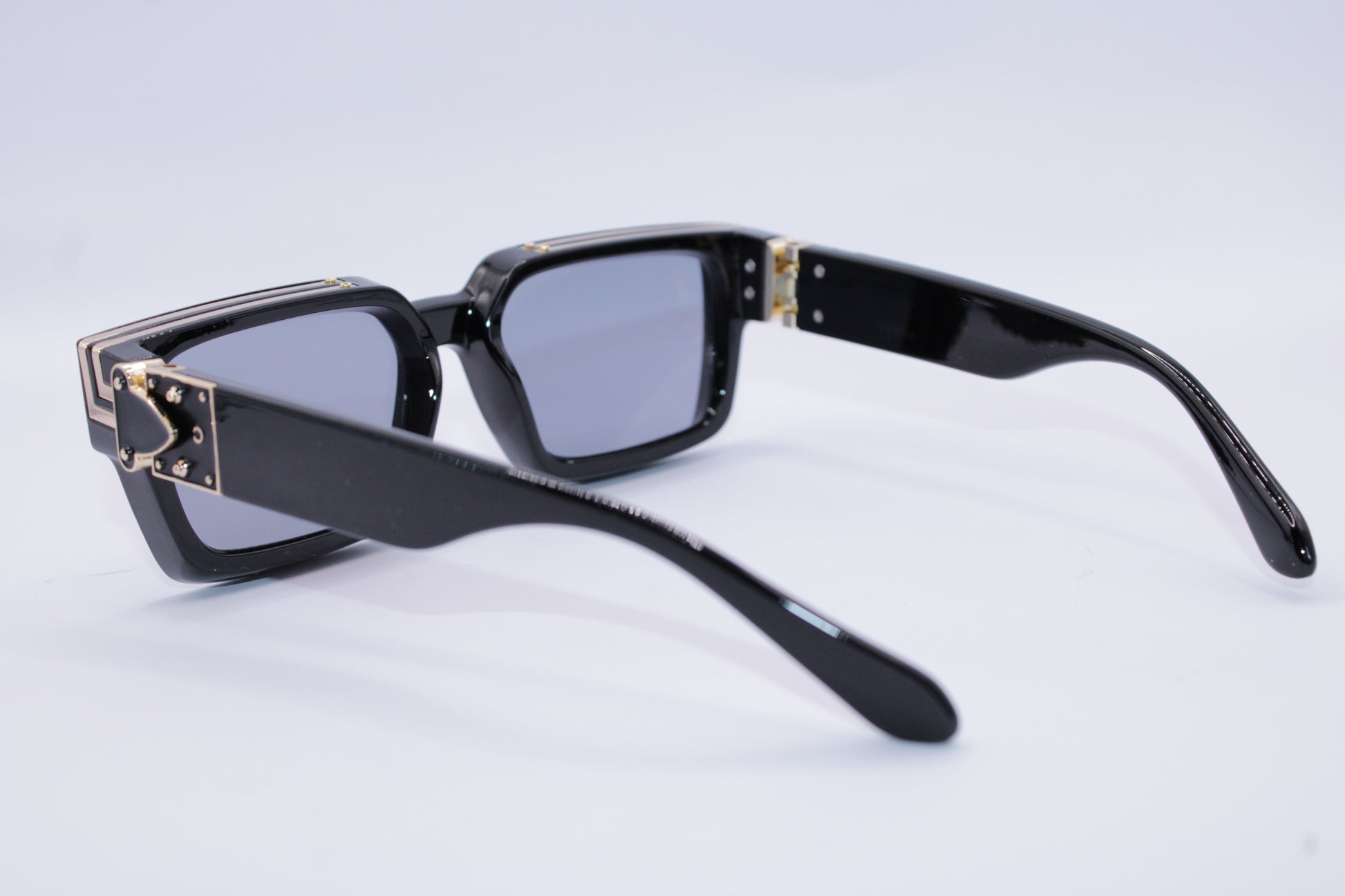 ecomposer-model-NOIR GOLD